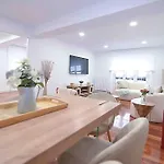 El Oasis De By Just Apartament