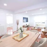 El Oasis De By Just Apartament
