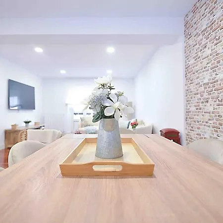 El Oasis De By Just Santander